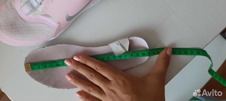 Дышащие кроссовки для девочки nike