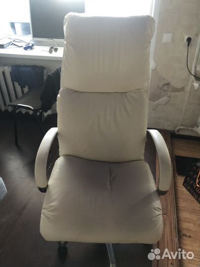 Компьютерное кресло