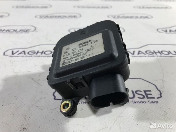 Моторчик заслонки печки Volkswagen Passat B5 3B2