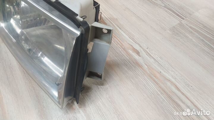 Фара октавия тур правая Depo. Не зарезервирована