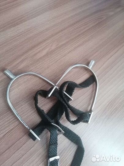 Шпоры для верховой езды