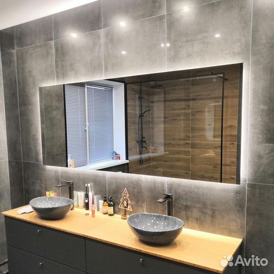 Зеркало с диодной подсветкой в ванную Valery