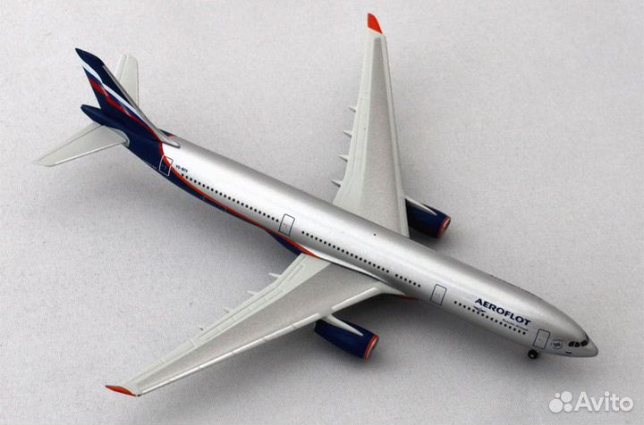 Модель самолета 1/500 Airbus A330-300 Аэрофлот