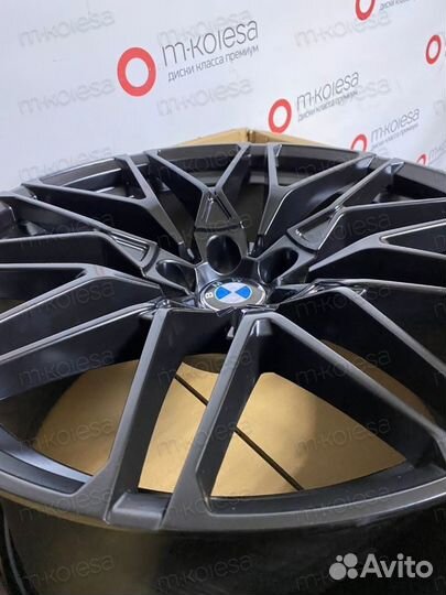 Кованые диски BMW 818 стиль R22