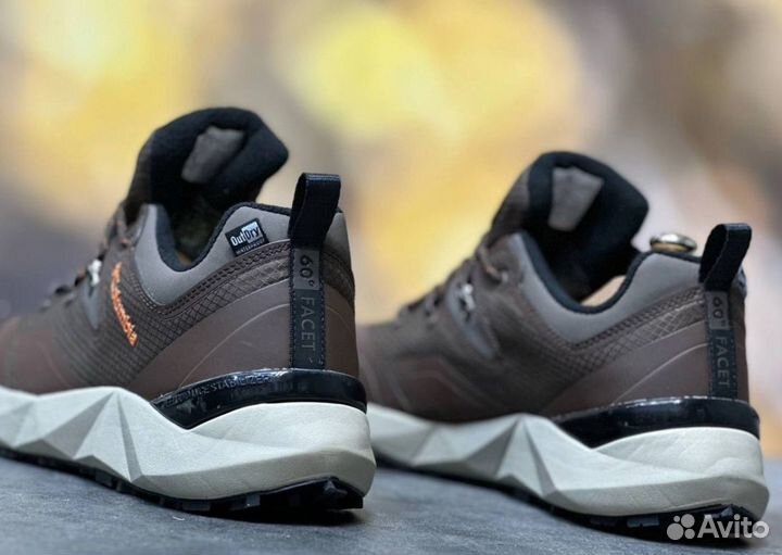 Кроссовки Columbia легкие