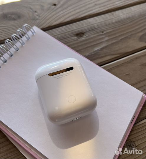 Apple airpods 2