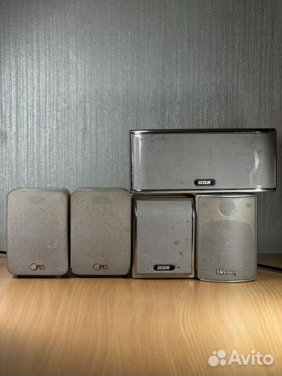 Комплект акустических колонок