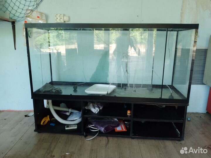 Аквариум с тумбой