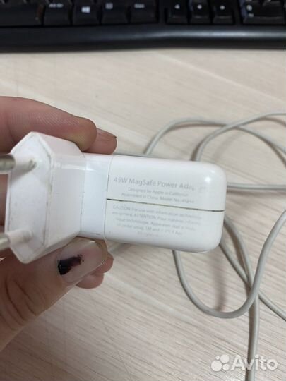 Зарядное устройство для macbook оригинал
