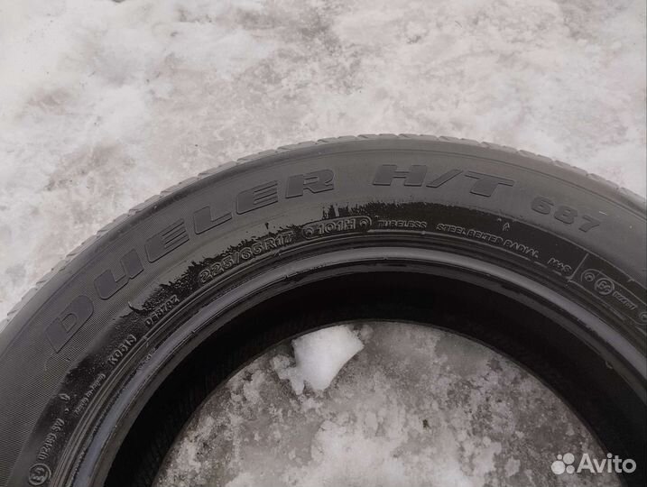Bridgestone Dueler H/T D687 225/65 R17 30H