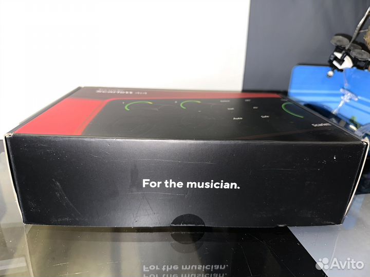 Аудиоинтерфейс Focusrite Scarlett 4i4 4th Gen