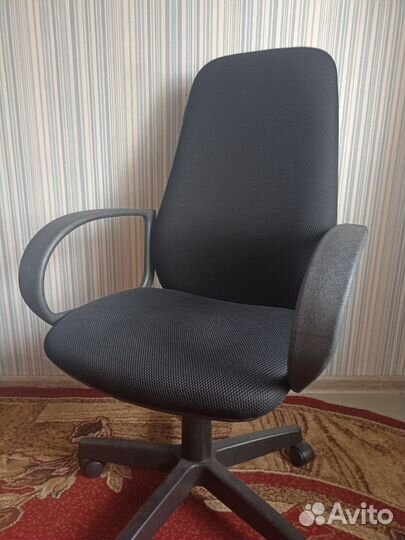 Компьютерное кресло