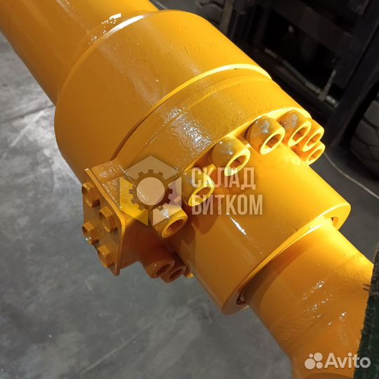 Гидроцилиндр рукояти Hyundai HX210S 31Q6-50131