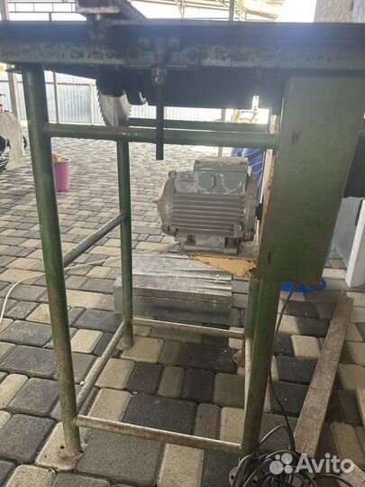 Распиловочно фуговальный станок