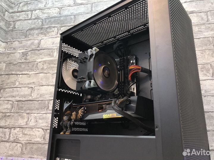 Игровой пк Ryzen 5 3600X / RX 6700 Xt / 16Gb RAM