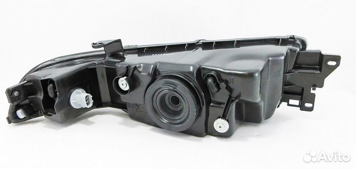 Фара левая Mitsubishi Galant 8