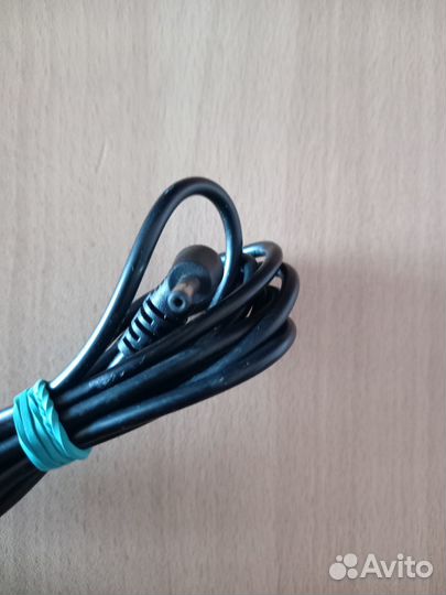 Digma citi E400 ES4003EW 3,5x1,35mm