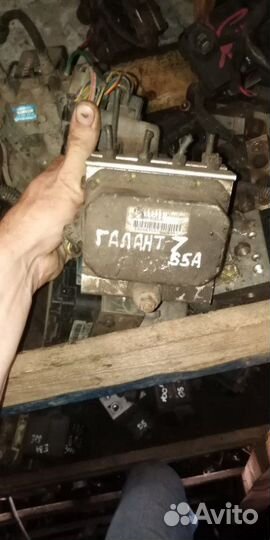 Блок ABS Mitsubishi Galant E52A