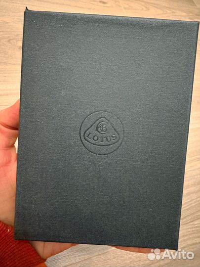 Автомобильный брелок Lotus