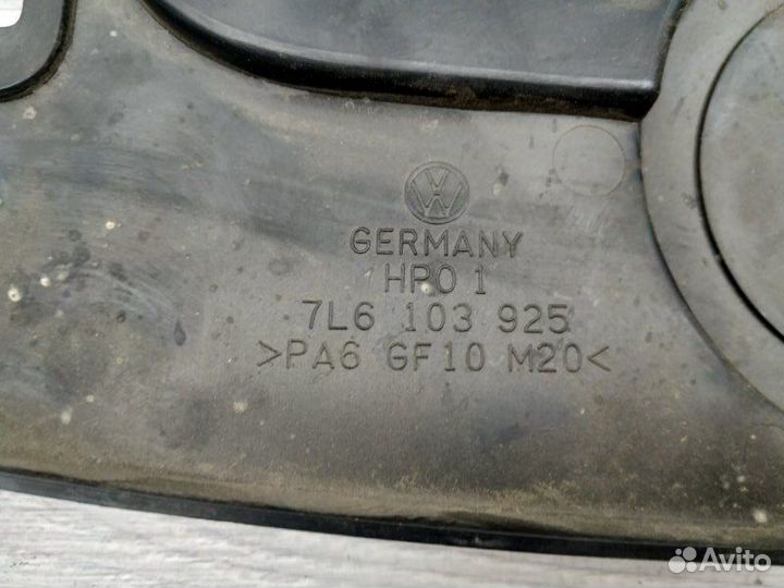 Крышка двигателя Vw Touareg 7L AXQ 2003