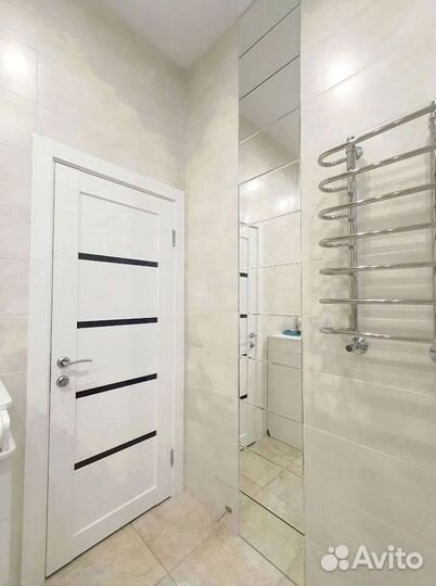 Зеркальное панно с фацетом