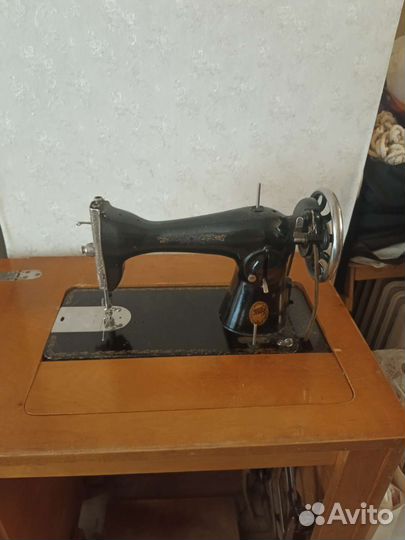 Швейная машинка подольск ножная