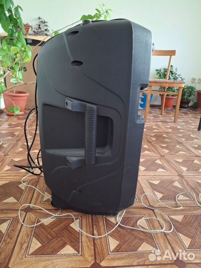 Музыкальная колонка