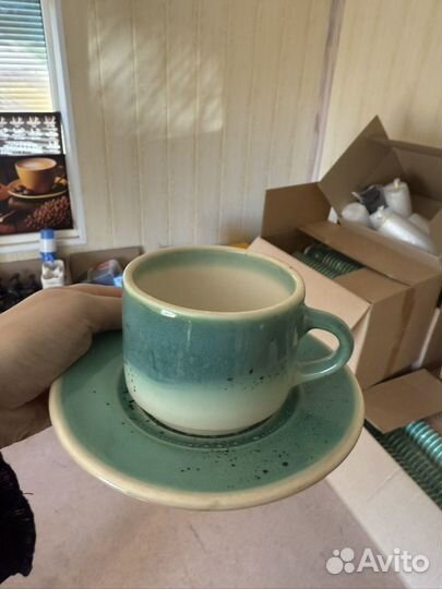 Чашки с блюдцами