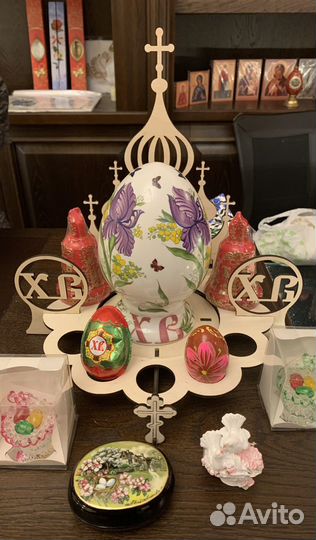 Пасхальная подставка для кулича и яиц