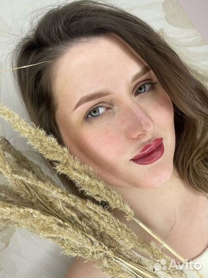 Модель на перманентный макияж