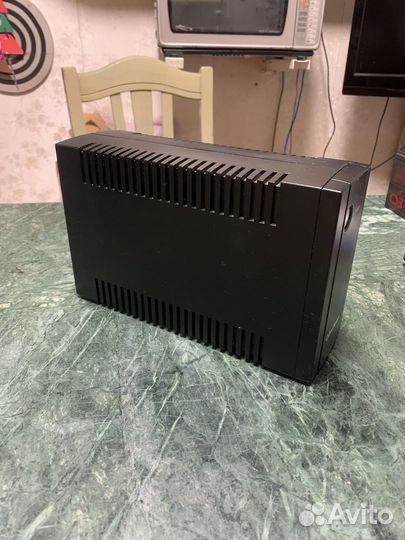 Ибп CyberPower UT650E