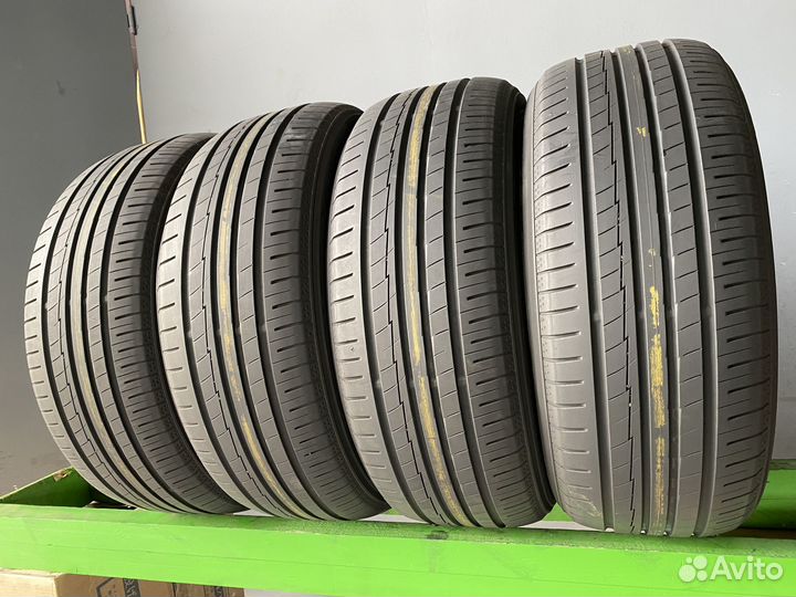 Yokohama BluEarth AE50 225/45 R19