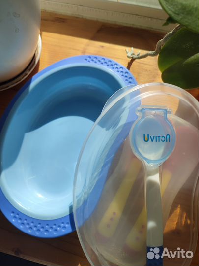 Тарелка и ложки для кормления