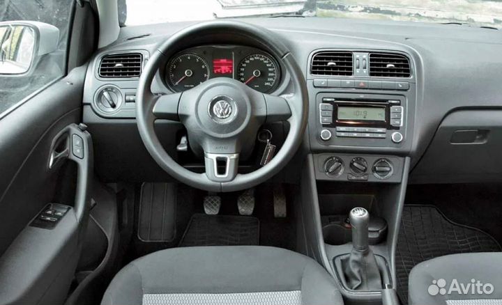 Volkswagen Polo 1.6 МТ, 2013, 105 000 км
