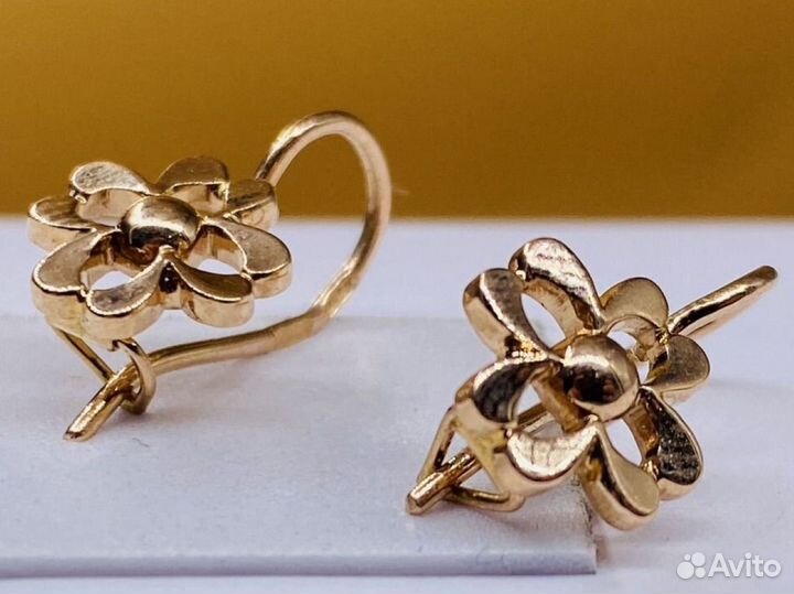 Золотые серьги 583 пробы Цветок СССР 2.93 гр