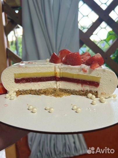 Муссовые торты, чизкейки, бенто торты, капкейки