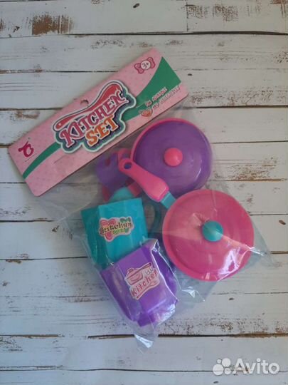Набор игрушечной посуды