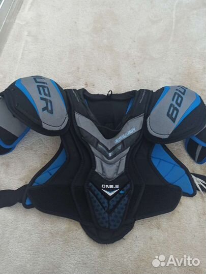 Нагрудник хоккейный