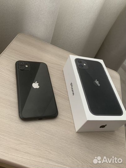 iPhone 11, 64 ГБ