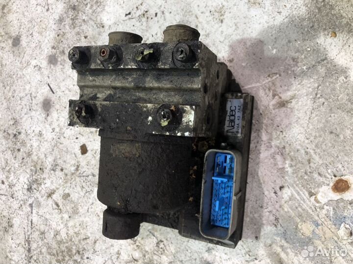 Блок управления ABS