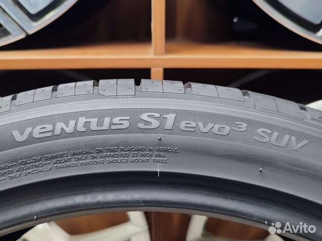 Hankook Ventus S1 Evo 3 K127 285/35 R22