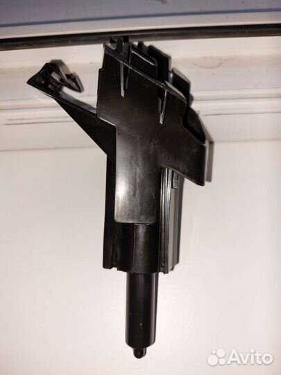 Форсунка омывателя фары Nissan Qashqai J10