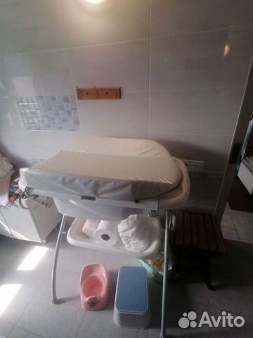 Ванночка с пеленальным столиком