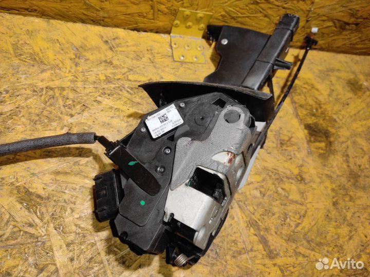 Замок двери передний правый Ford Focus 3 CB8 1.6L