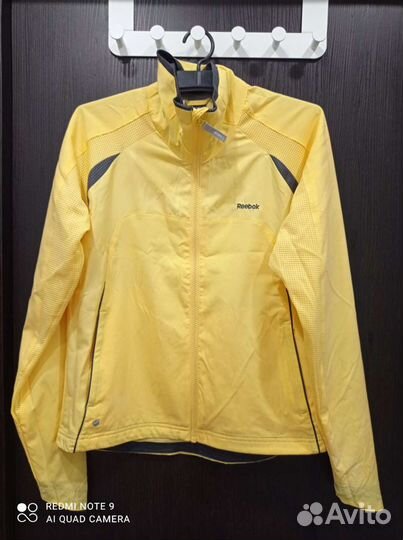 Спортивный костюм женский 42-44 новый