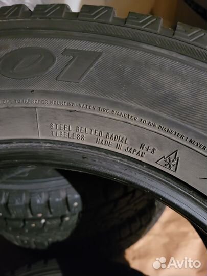 Dunlop SP Winter Ice 01 225/65 R17 102T