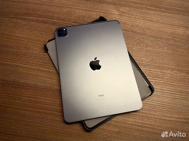 iPad Pro 11 2021 M1 128Gb/Wi-Fi идеал/чехол