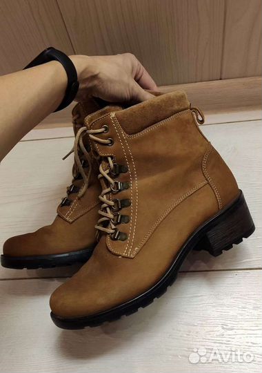 Ботинки 38