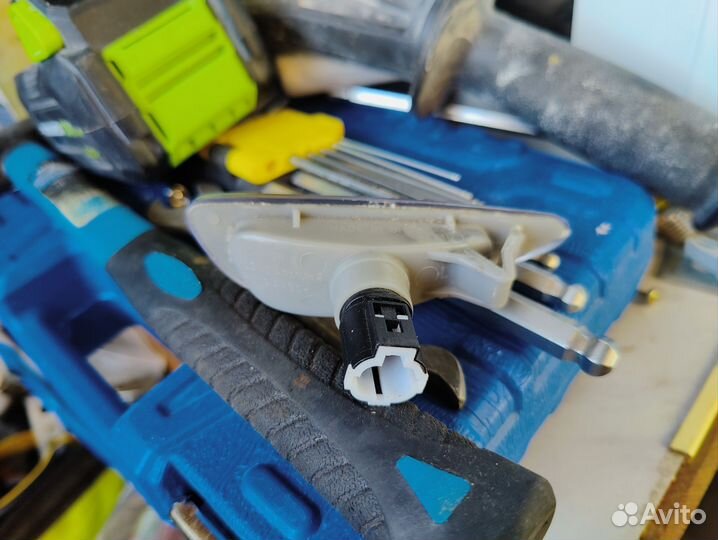 Поворотник Hyundai Elantra