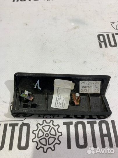 Накладка торпедо левая Bmw 745 E65 N62B44 2004